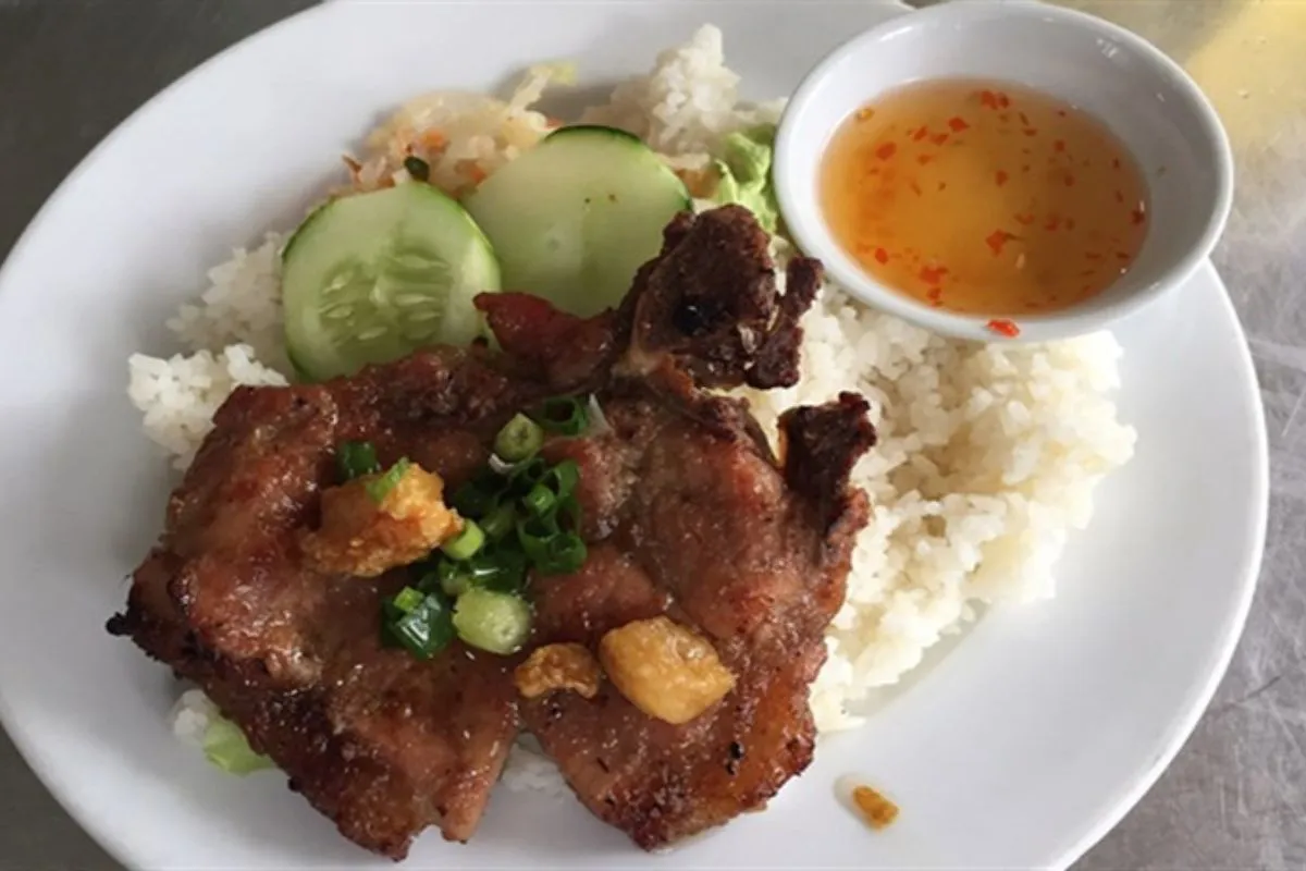 Quán ăn cơm tấm Mai