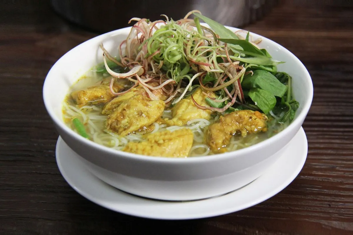 Bún cá Châu Đốc món ngon không thể bỏ qua khi du lịch Châu Đốc