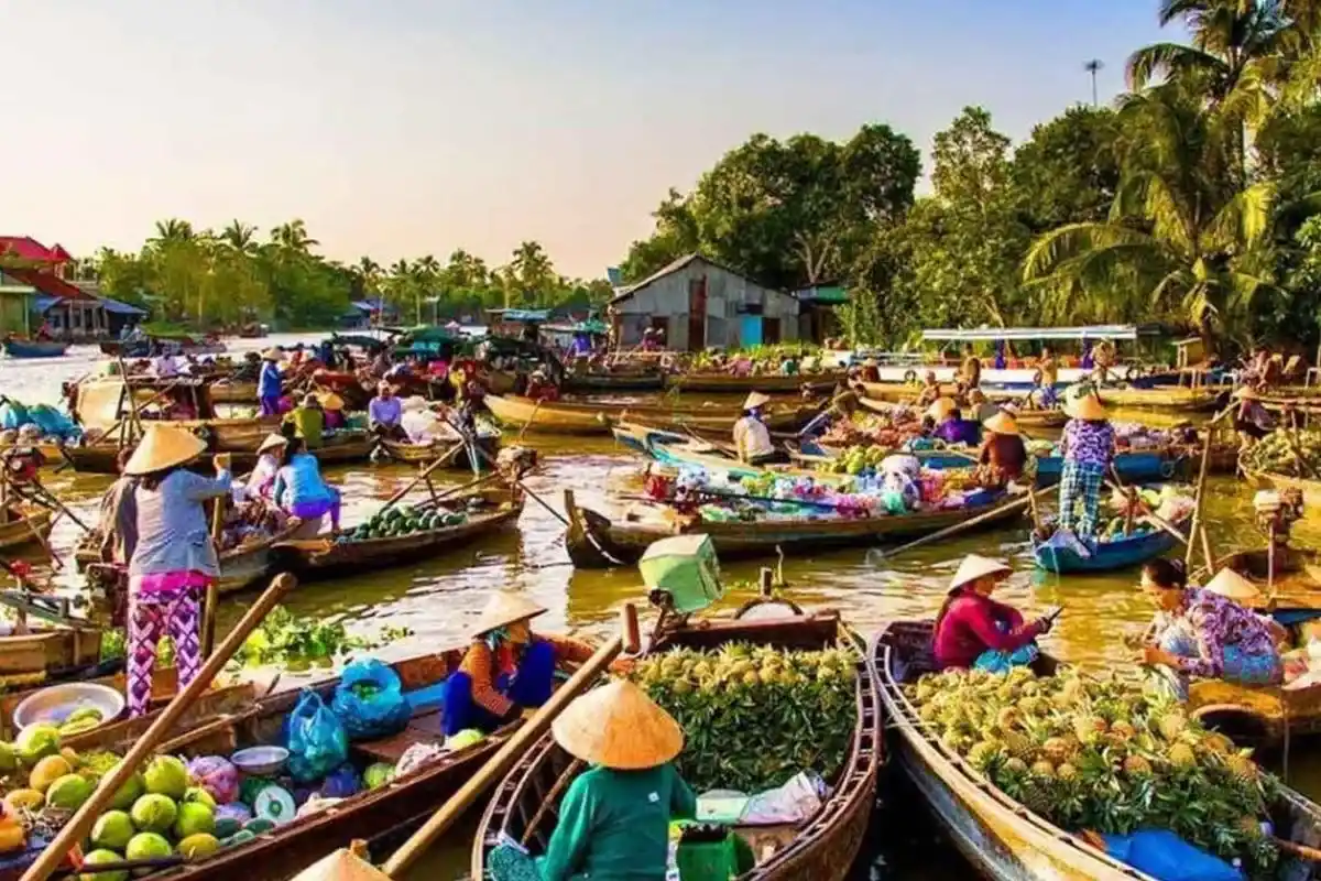 Chợ nổi Châu Đốc, di sản sông nước từ thời khai hoang miền Tây Nam Bộ