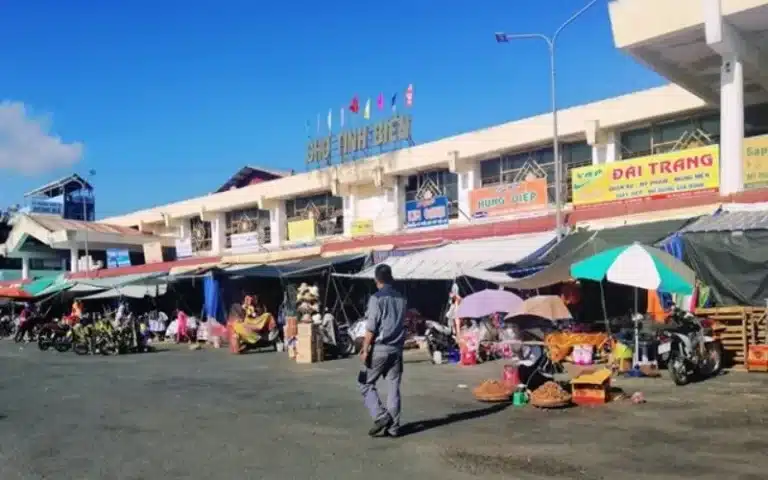 Chợ Tịnh Biên An Giang - Thiên đường mua sắm ở biên giới