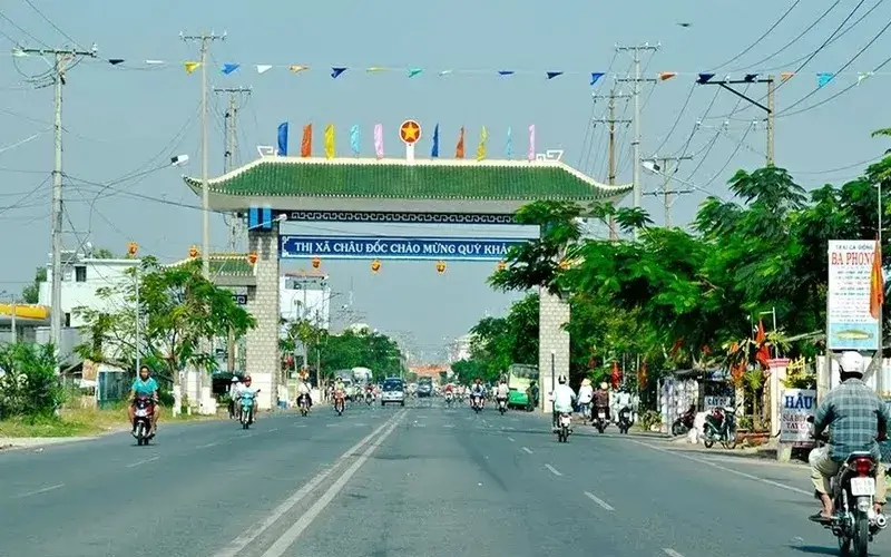 Hướng dẫn đường đi Châu Đốc: Chi tiết lộ trình và phương tiện