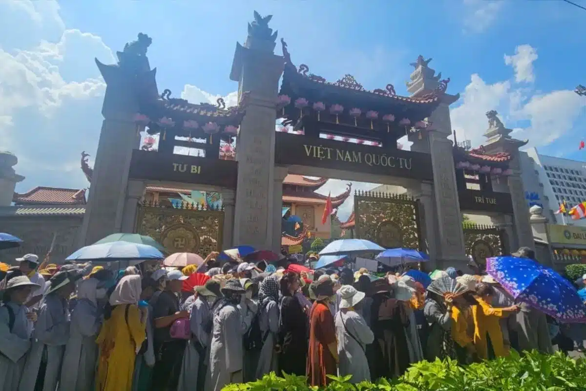 Lễ hội Vía Bà Chúa Xứ núi Sam