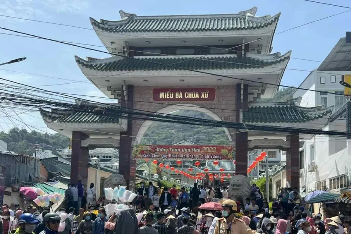 Miếu Bà Chúa Xứ