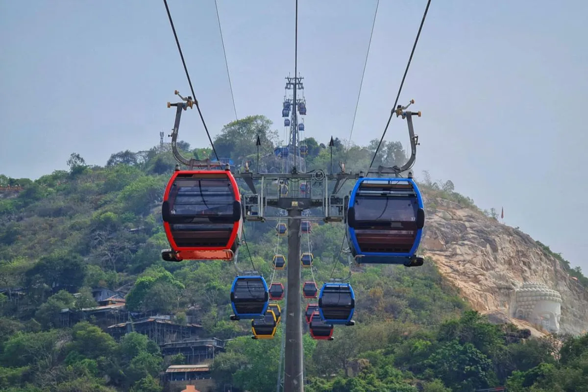 Ngắm Châu Đốc từ cáp treo Núi Sam