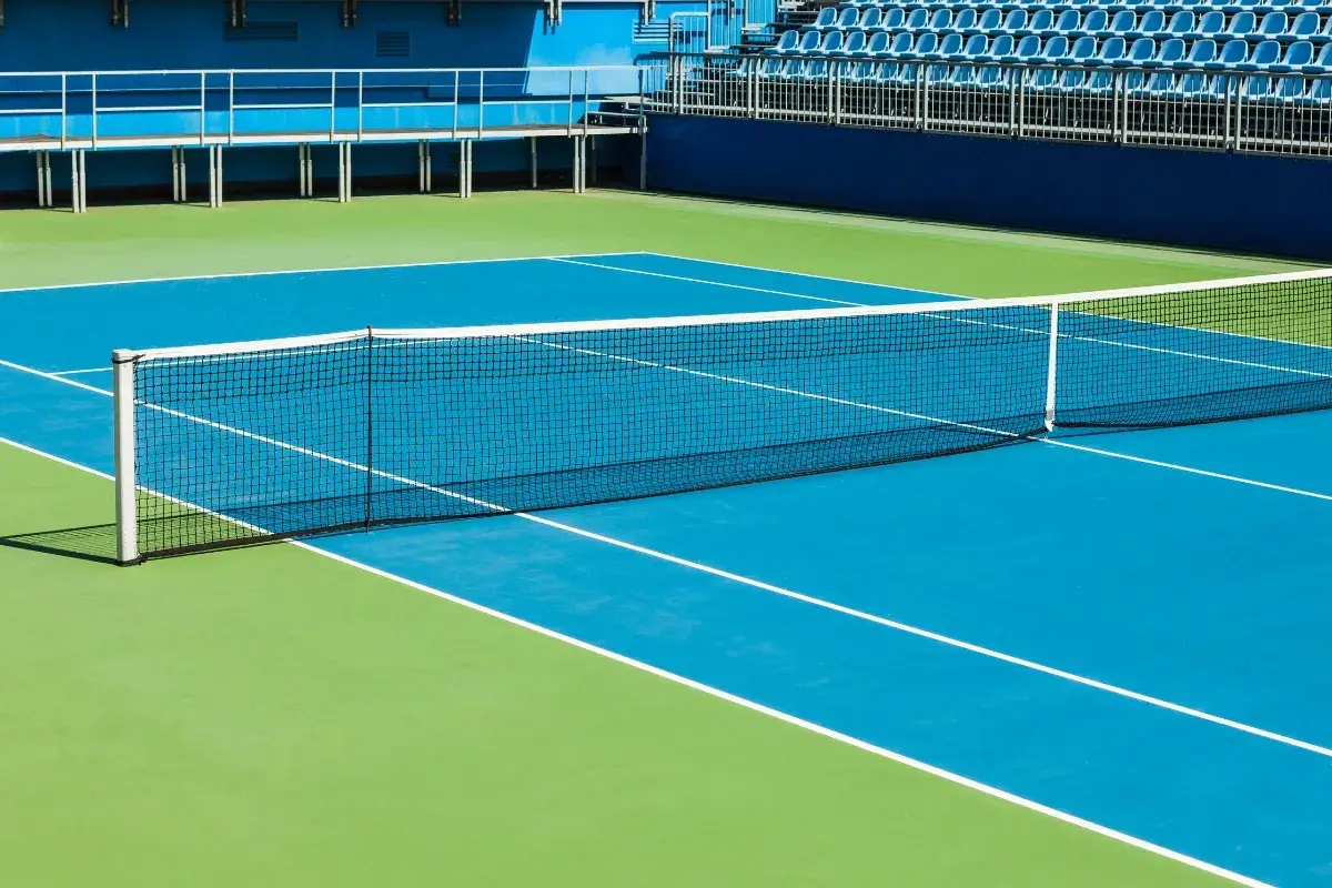 Sân tennis cứng