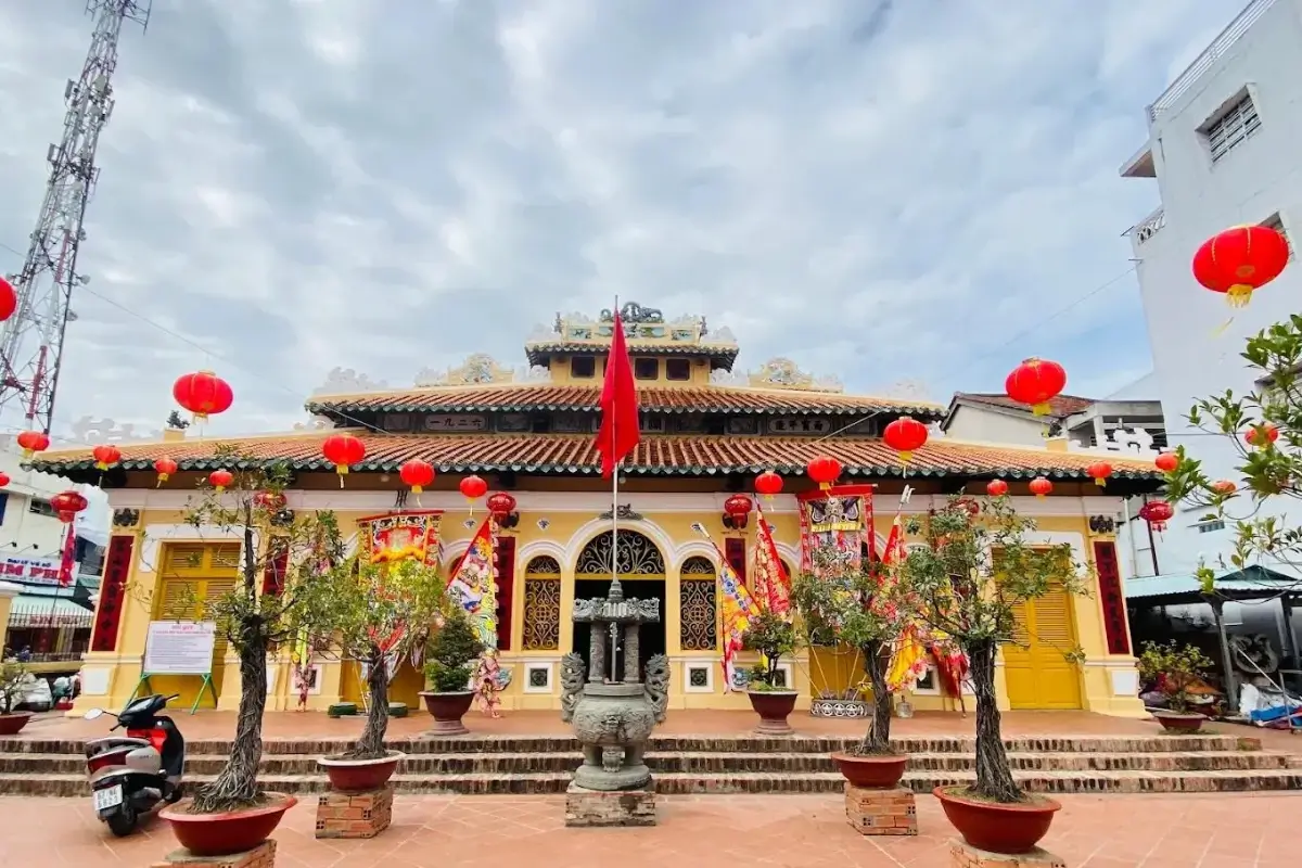 Vẻ đẹp trang nghiêm của đình