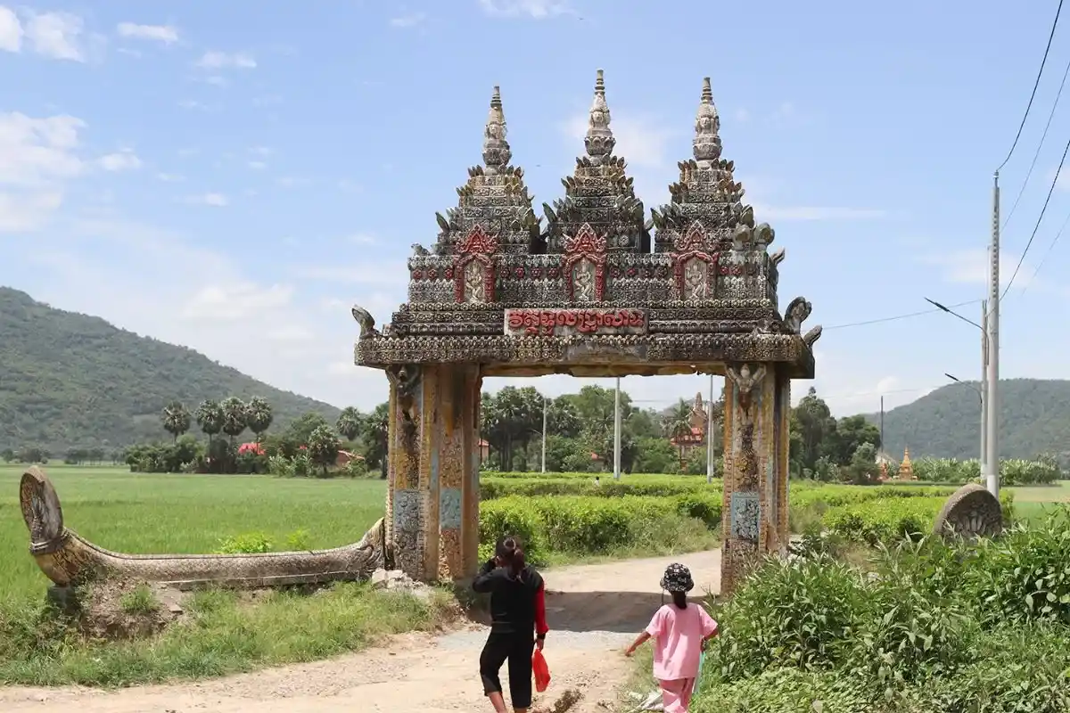 Đường đến Cổng Trời Tri Tôn Châu Lăng, điểm check-in nổi bật ở An Giang